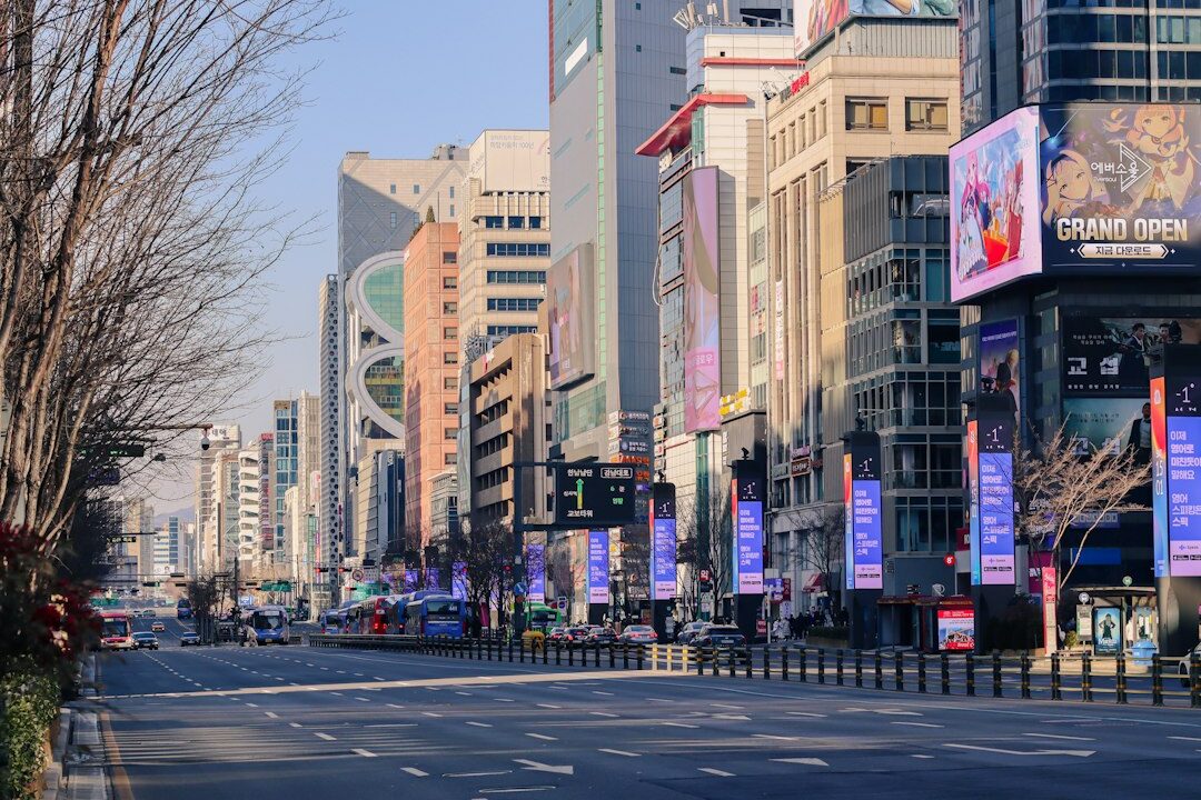 Street and city view in Seoul, South Korea, for foreigners preparing to move to Korea